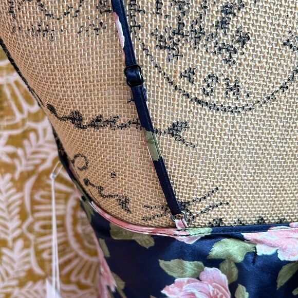 NWT Reformation Alisal Floral Print Silk Midi Slip Dress in Black $248 size XS - Picture 11 of 13